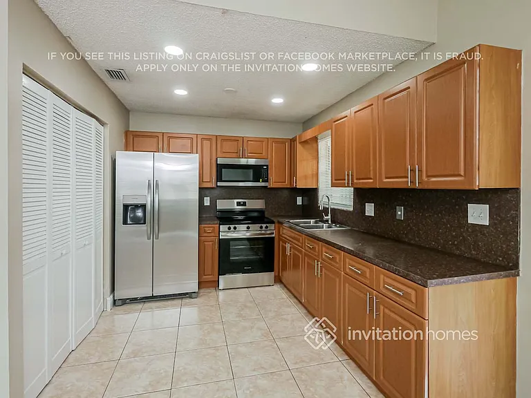 7550 W 30th Ave — Photo 8