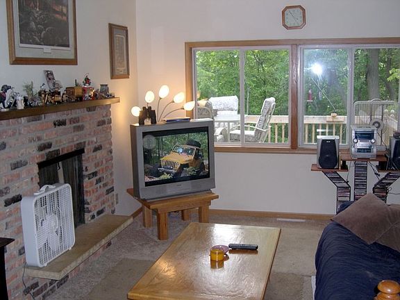 4th image of 13560 Halstad Ave