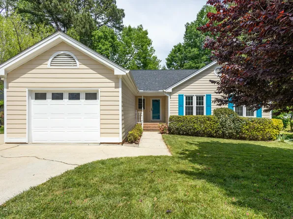 210 Needle Park Dr, Cary, NC 27513