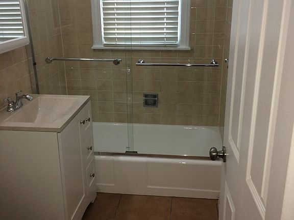 3rd image of 125 S Canosa Ct
