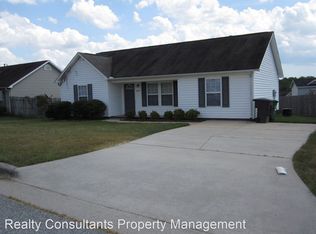 957 Saint Ann Dr, High Point, NC 27265