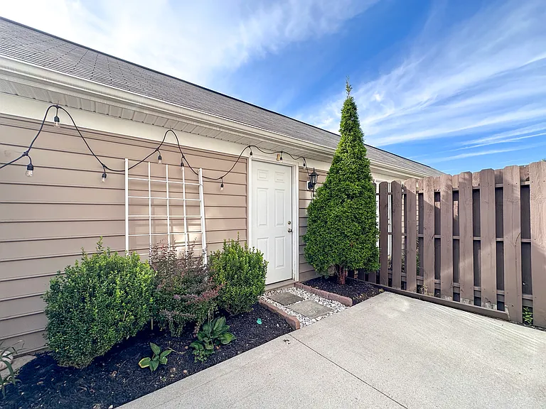 3801 Dowitcher Ln — Photo 34