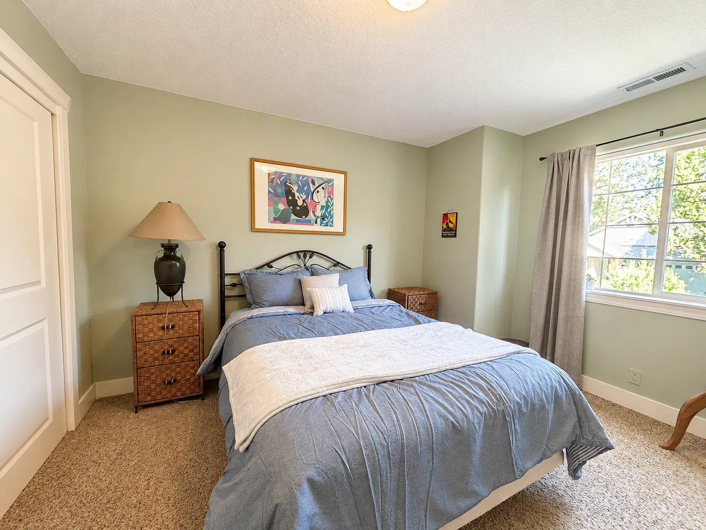 Kristen St, Bend — Photo 1