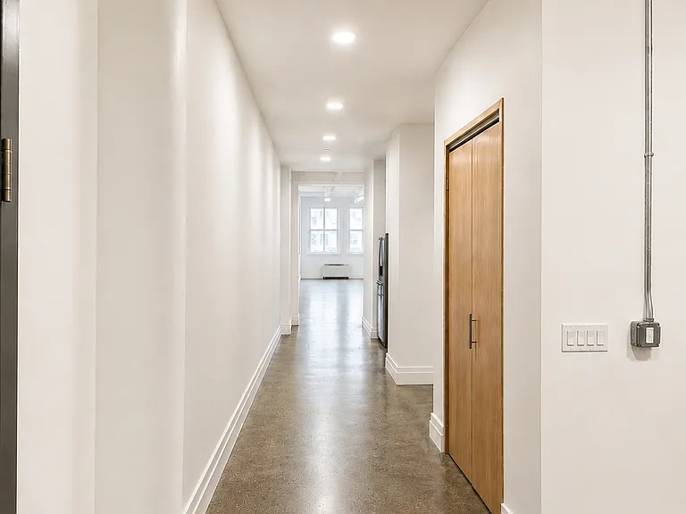 150 Bay Street — Photo 12