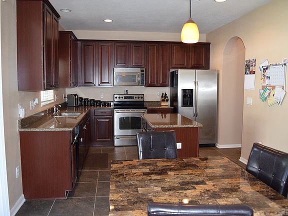3rd image of 6107 Blue Sage Dr