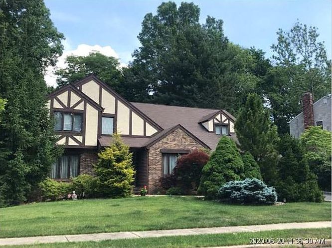 2nd image of 49 Wilson Pl