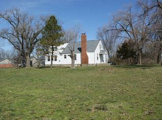 3507 Oakland Gravel Rd #R, Columbia, MO 65202