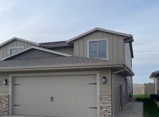 9539 W Dolores Dr, Sioux Falls, SD 57106