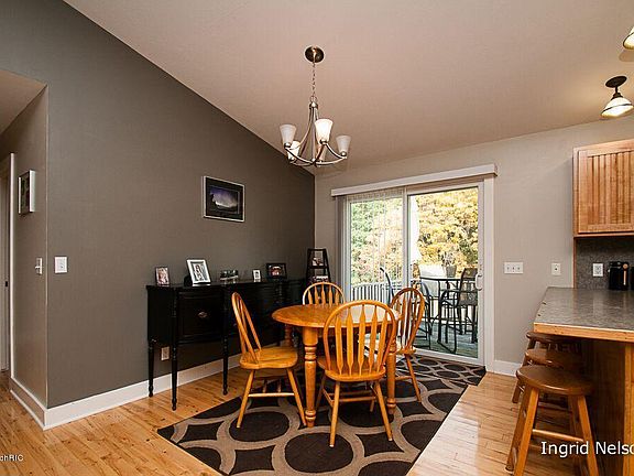 5th image of 9131 Alex Dr