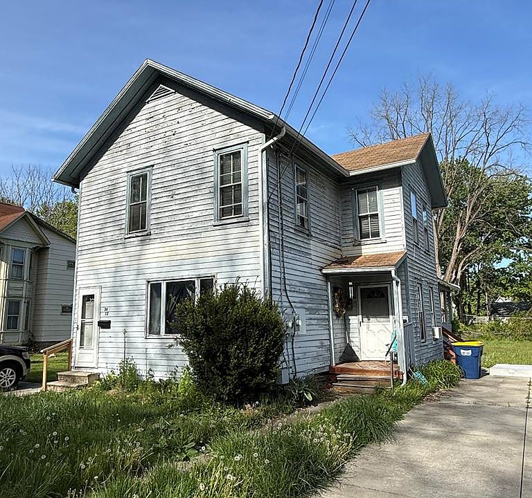 1st image of 34 Pine St