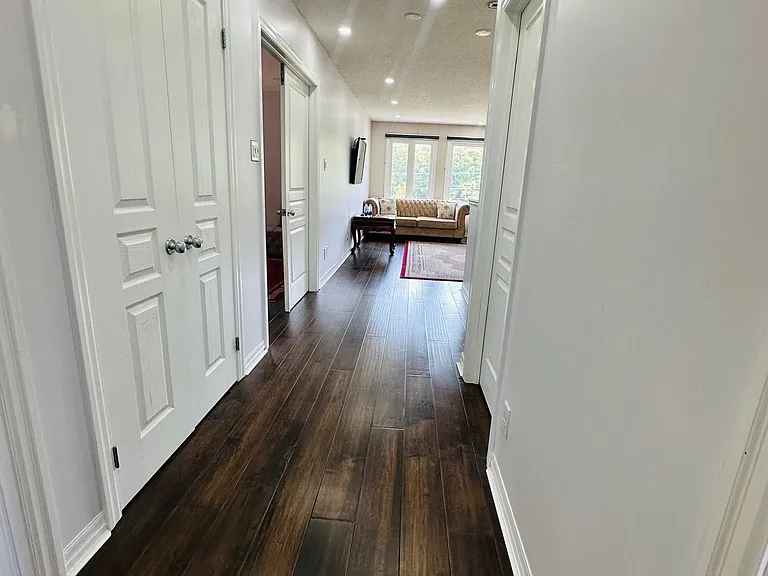 87 Newcastle Dr W — Photo 20