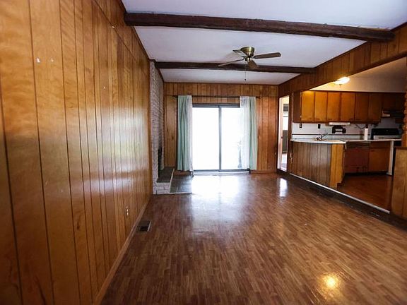 5th image of 6684 Plum Ln