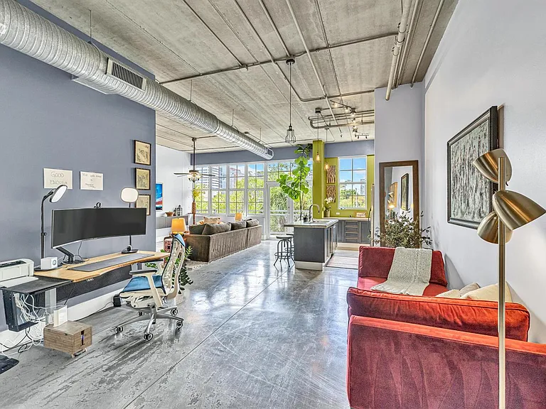 425 N Andrews Ave #303 — Photo 22