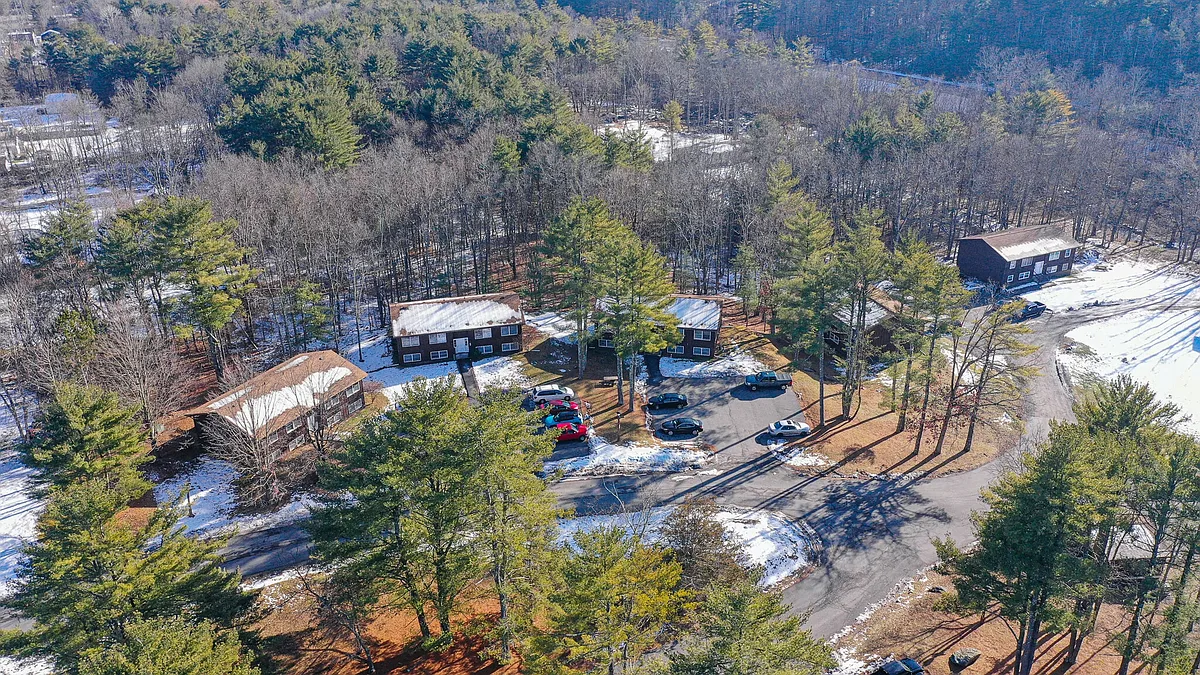 Building Photo - 17-62 Gina Marie Ave #5UL
