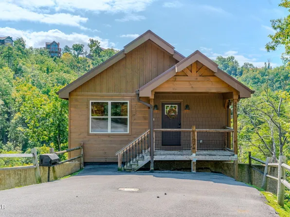 2335 River Birch Way, Sevierville, TN 37862