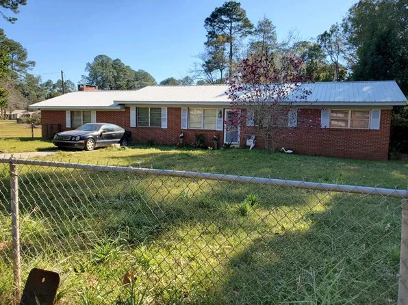 511 Sirmans Ave, Nashville, GA 31639