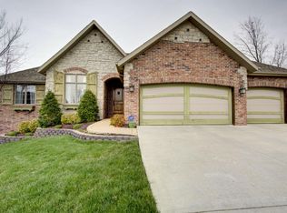 2915 E Chinkapin St, Springfield, MO 65804