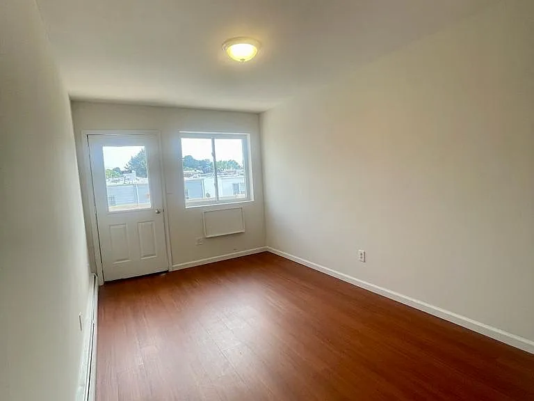 71-28 66th Rd #3 — Photo 21