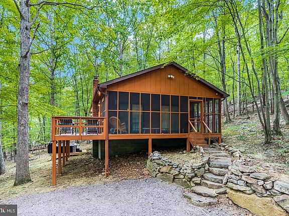 2nd image of 63 Bridesburg Ln
