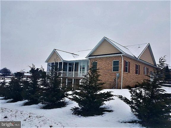 2nd image of 103 Carowinds Dr