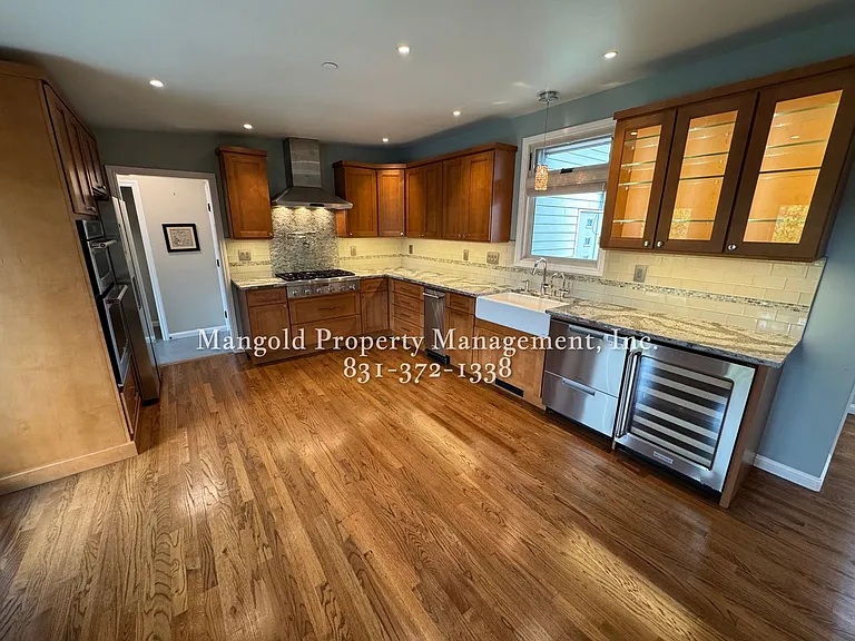 926 Ruth Ct — Photo 8