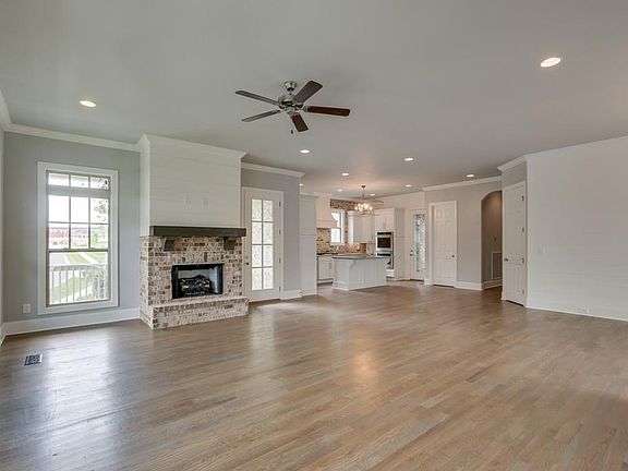 5th image of 3047 Allenwood Dr