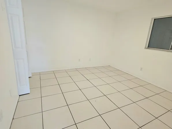 4114 24th St W, Bradenton, FL 34205