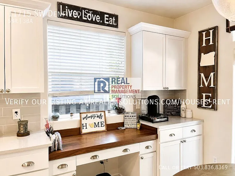 11715 SW Denfield St — Photo 24