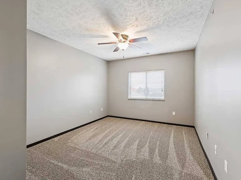 The Flats at 84 — Photo 199