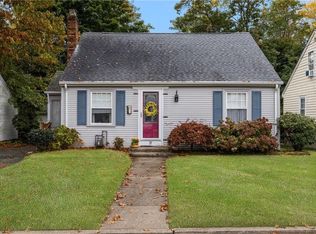 57 Hemlock Ave, Cranston, RI 02910