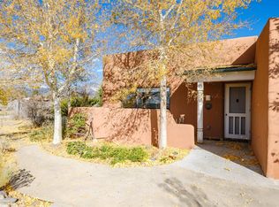8 Cresta De La Luna Rd, El Prado, NM 87529