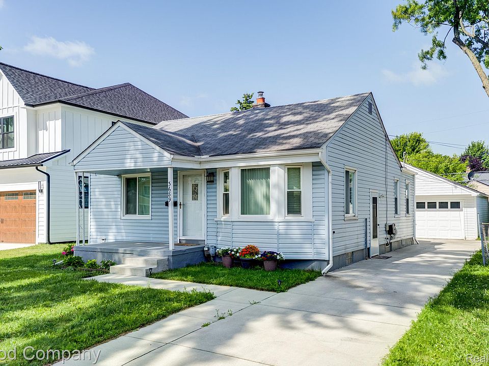 1st image of 3689 Phillips Ave