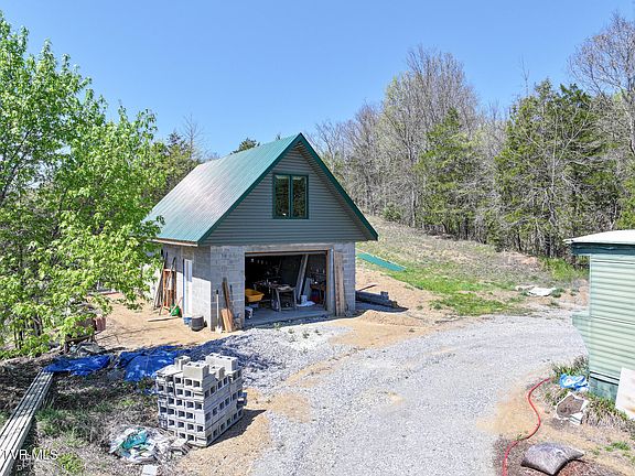 4th image of 701 Doc Hawkins Rd