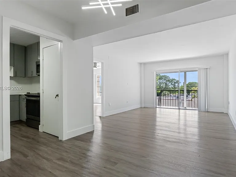 4158 Inverrary Dr #409 — Photo 9