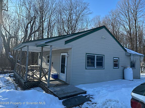 5th image of 377 Shafer Rd