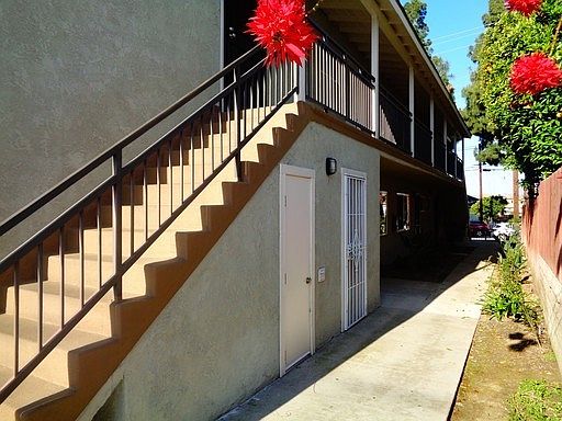 4th image of 7616 Pickering Ave APT A
