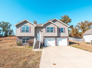 172 Lyle Curtis Cir, Waynesville, MO 65583