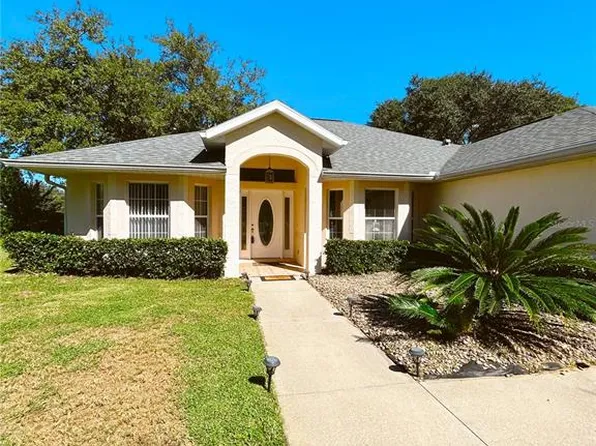 5135 Grove Mnr, Lady Lake, FL 32159