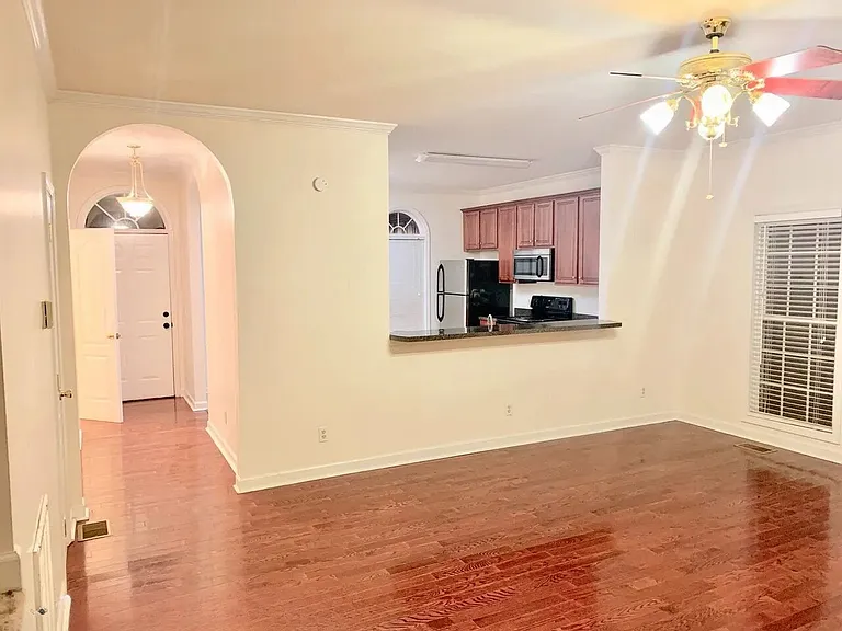 1814 Ed Temple Blvd — Photo 6