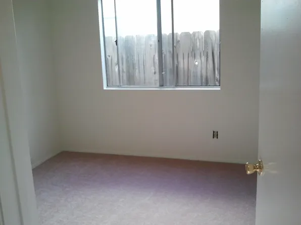 7594 Dancy Rd, San Diego, CA 92126