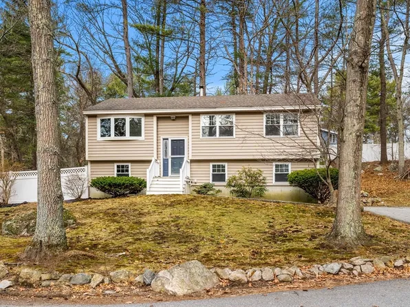 17 Ciccone Way, Billerica, MA 01821