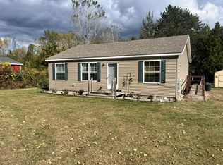 3349 Bruisee Rd, Caro, MI 48723