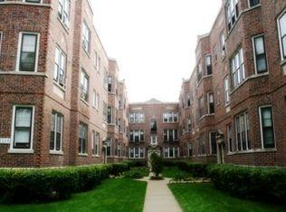 2201 Ridge Ave APT 1A, Evanston, IL 60201
