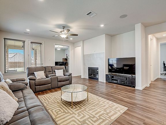 5th image of 3700 Birch Wood Ct
