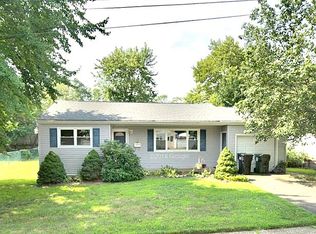 11 Fairview Ln, Hazlet, NJ 07730