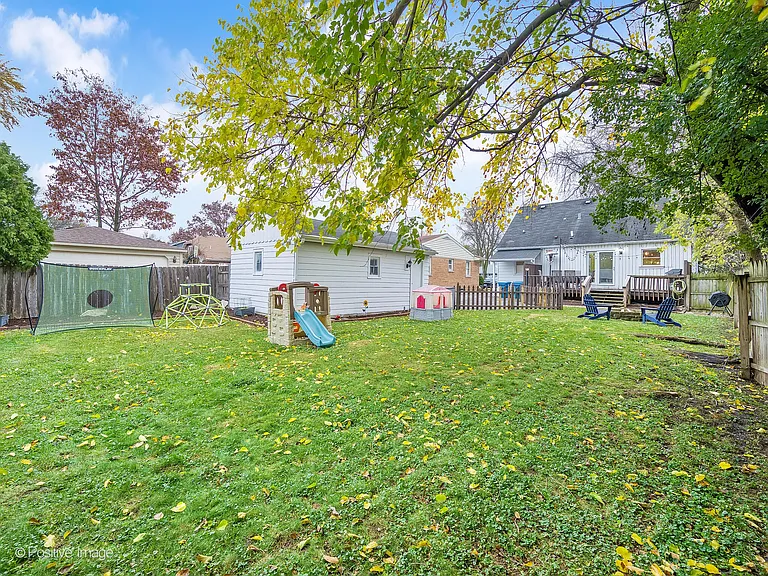 4224 Main St — Photo 16