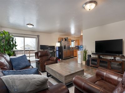 1132 Cruiser Ln APT F, Belgrade, MT, 59714