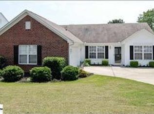 102 Shelby Ct, Simpsonville, SC 29681