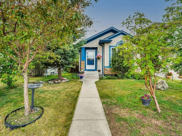 921 SW Arbour Lake Rd NW, Calgary, AB T3G 4S9
