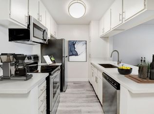 Zelzah Court, Northridge, CA 91325